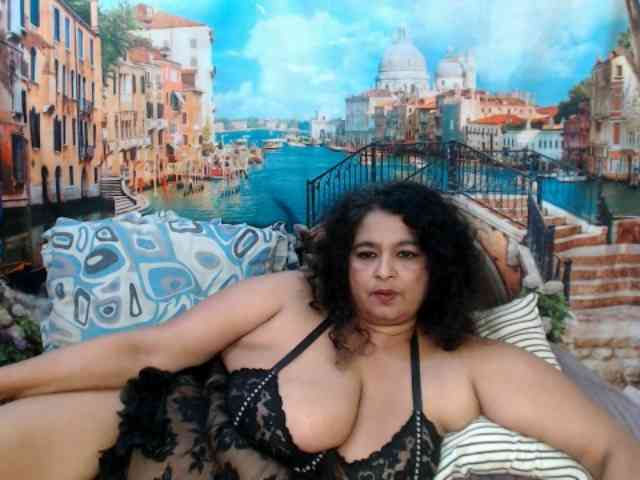 Indianstar75 webcam