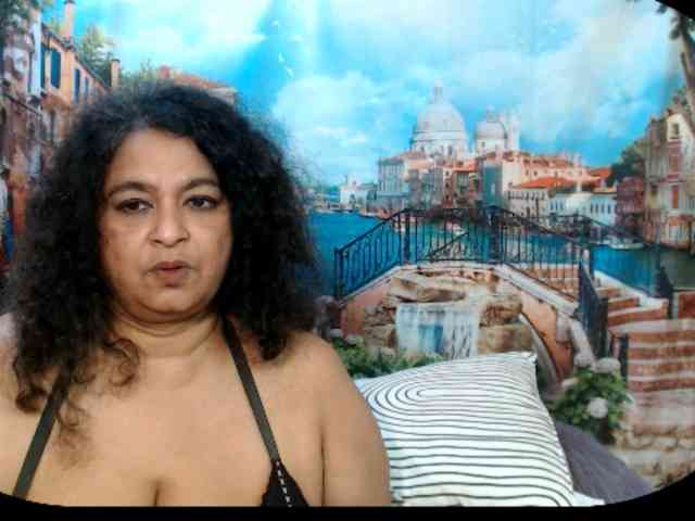 Indianstar75 webcam