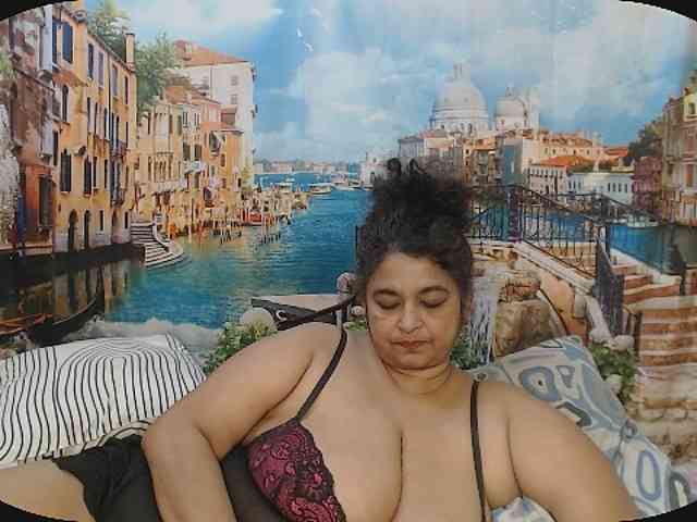 Indianstar75 webcam