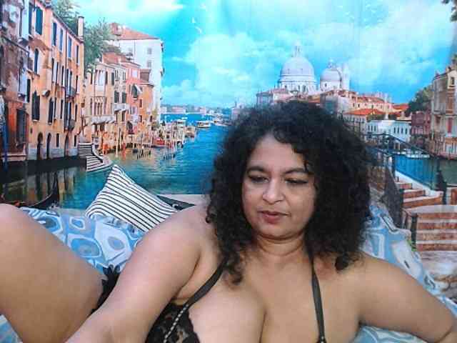 Indianstar75 webcam