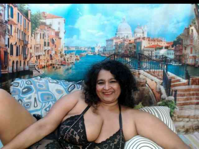 Indianstar75 webcam