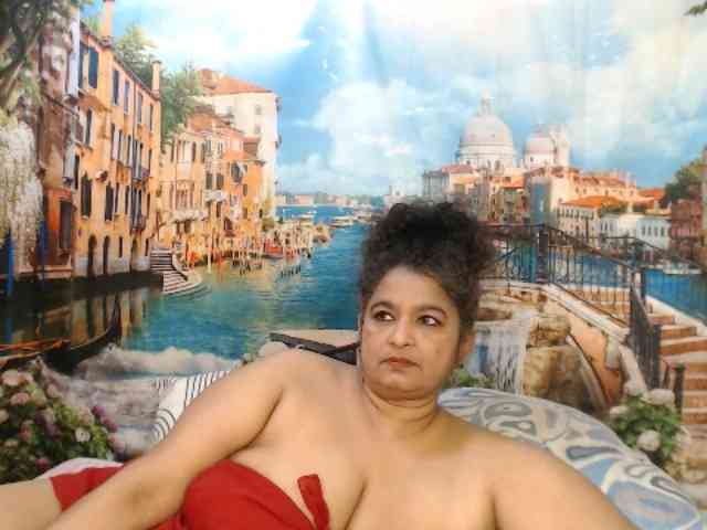 Indianstar75 webcam