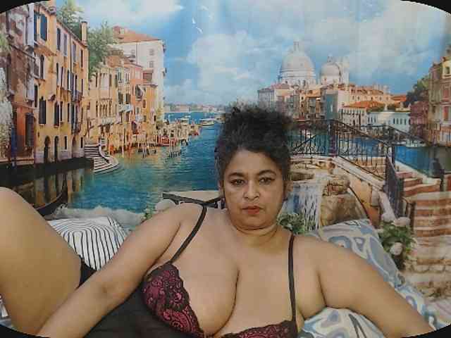Indianstar75 webcam