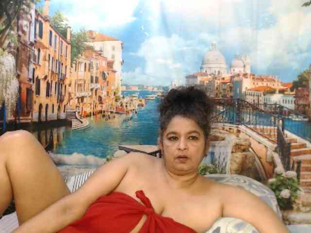 Indianstar75 webcam