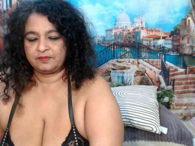 Indianstar75 webcam