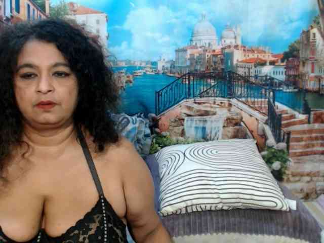 Indianstar75 webcam