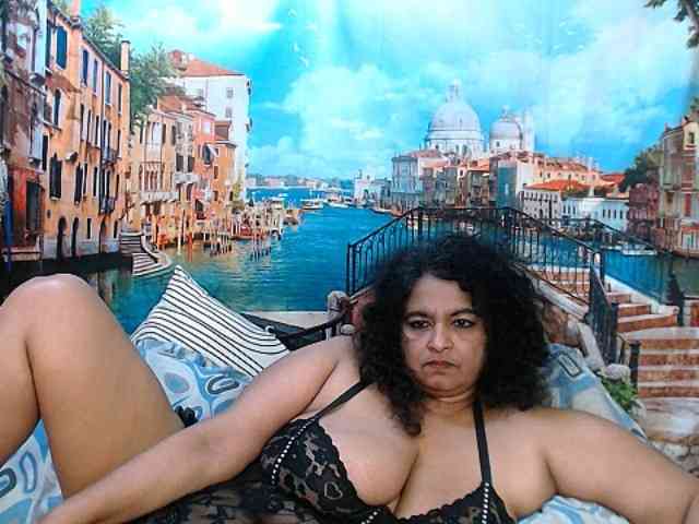 Indianstar75 webcam