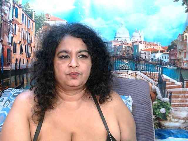 Indianstar75 webcam