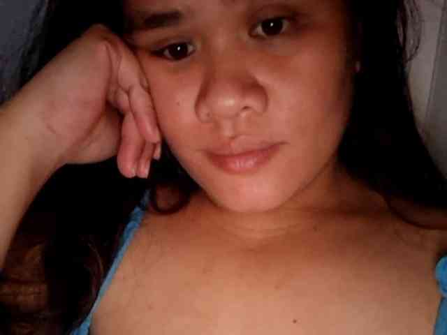 Rubie143 webcam