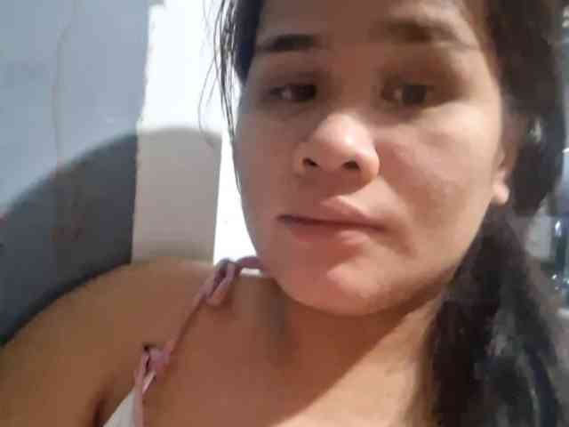 Rubie143 webcam