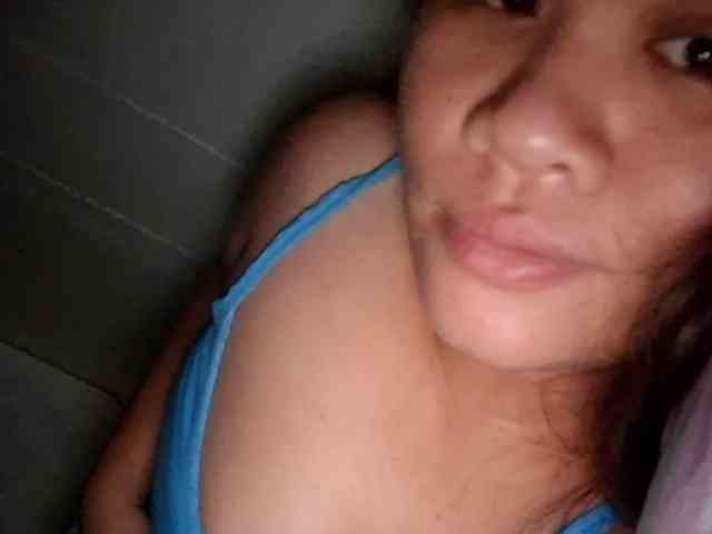 Rubie143 webcam