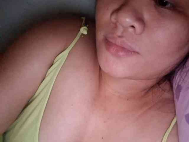 Rubie143 webcam