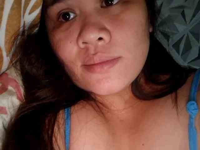 Rubie143 webcam
