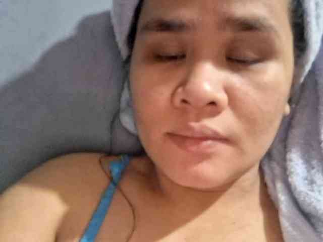 Rubie143 webcam