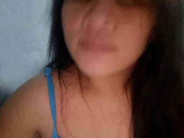 Rubie143 webcam