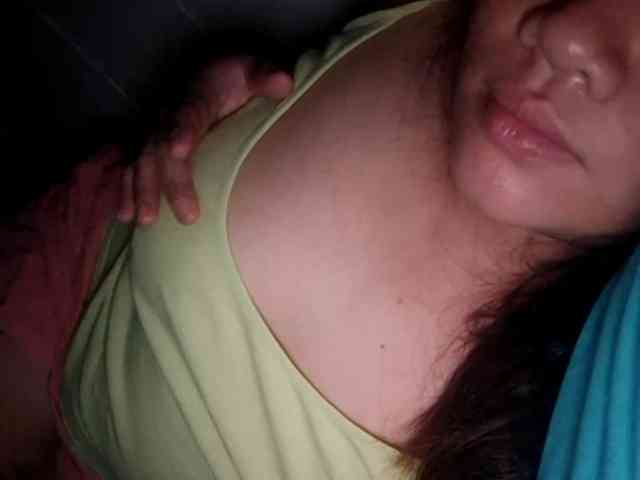 Rubie143 webcam
