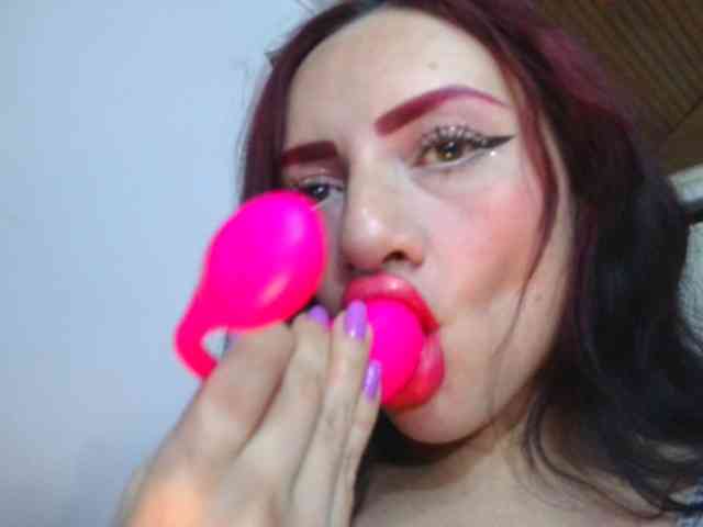HotSpaceGirl webcam