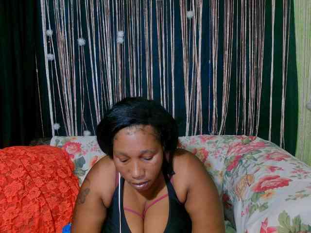mysticeboney webcam