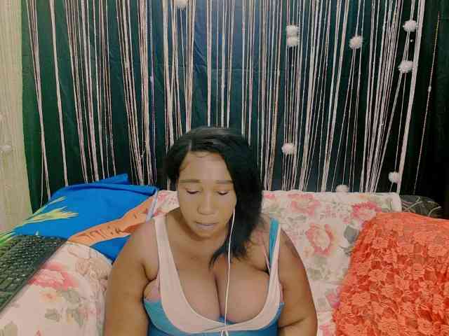 mysticeboney webcam