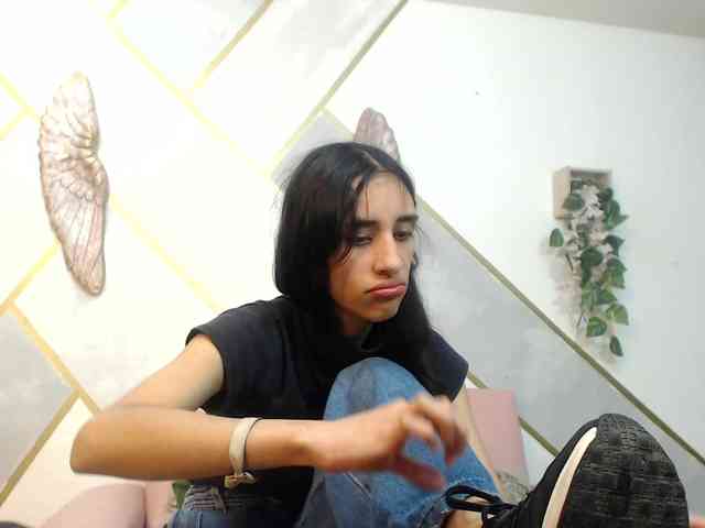 Roxana_ webcam