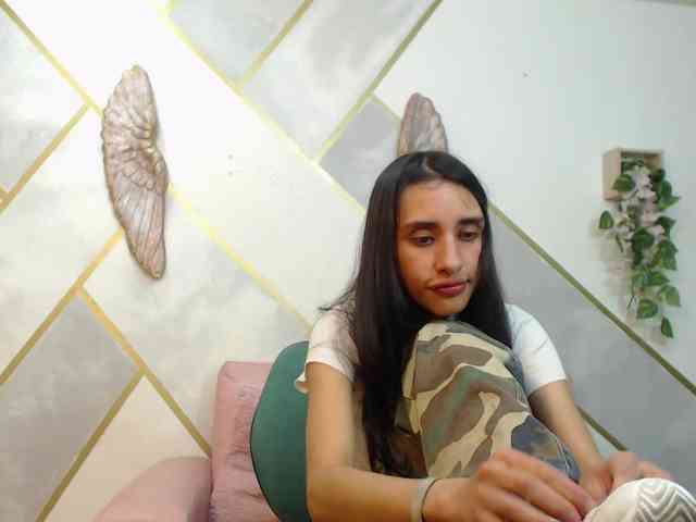 Roxana_ webcam