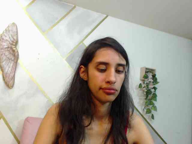 Roxana_ webcam