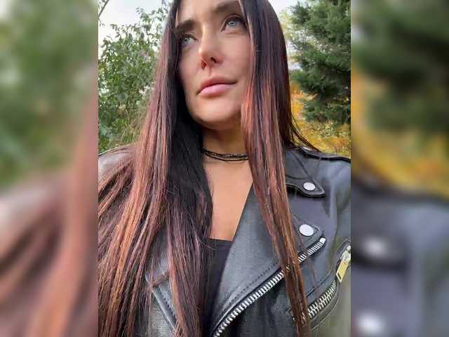 Accedi alla chat con il nickname Marianna_ Marianna_