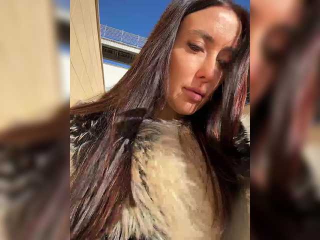 Accedi alla chat con il nickname Marianna_ Marianna_