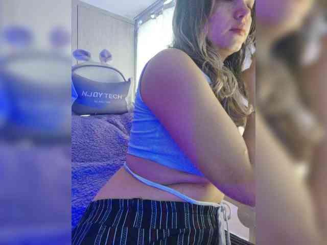 LarisaMaia webcam
