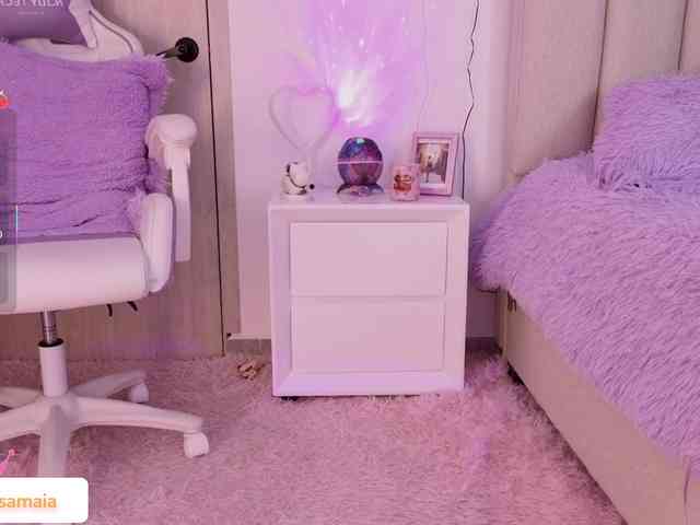 LarisaMaia webcam