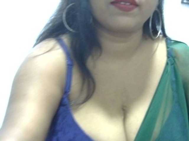 Deepika2397 webcam