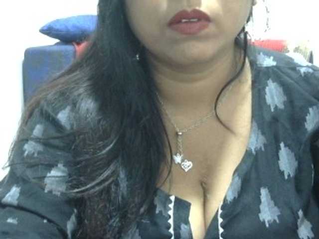Deepika2397 webcam