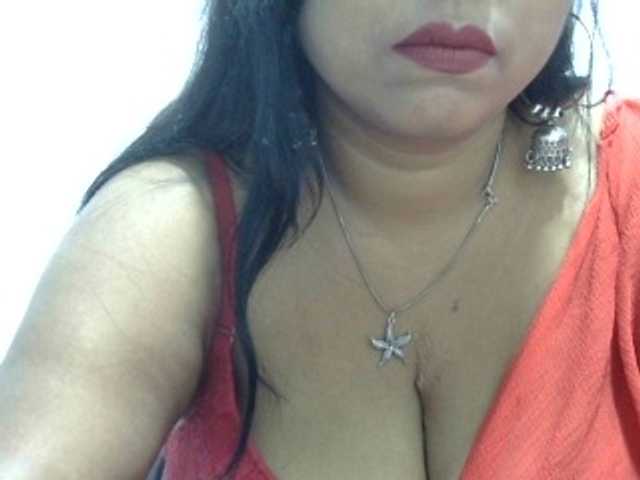 Deepika2397 webcam