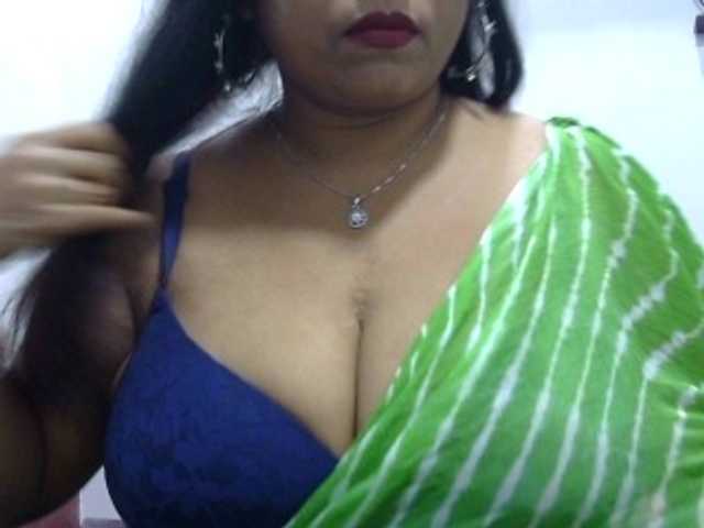 Deepika2397 webcam