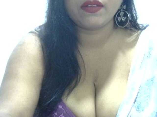 Deepika2397 webcam