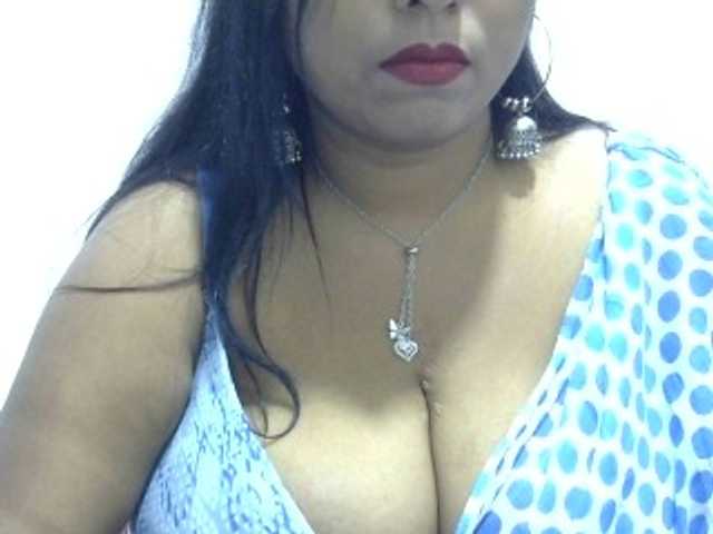 Deepika2397 webcam