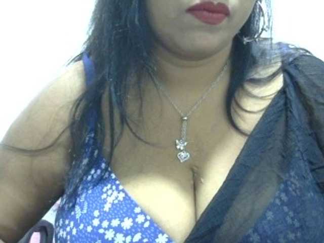 Deepika2397 webcam
