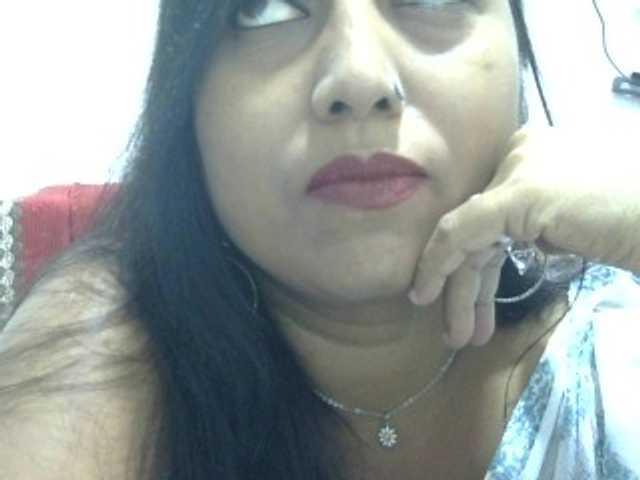 Deepika2397 webcam