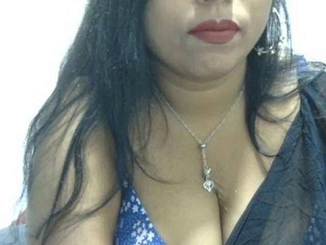 Deepika2397 webcam