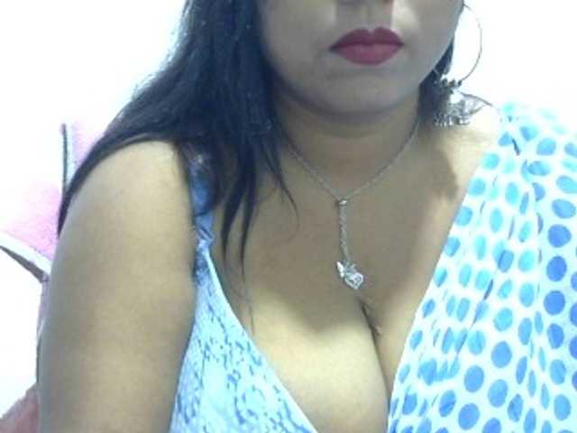 Deepika2397 webcam