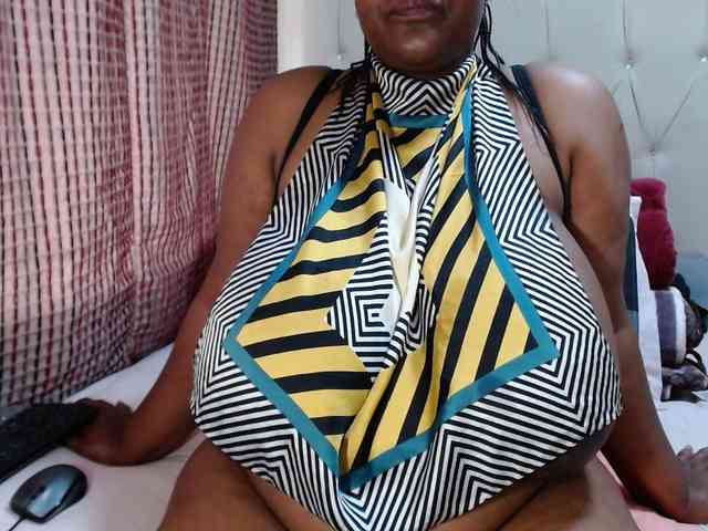 BustyBabeX webcam