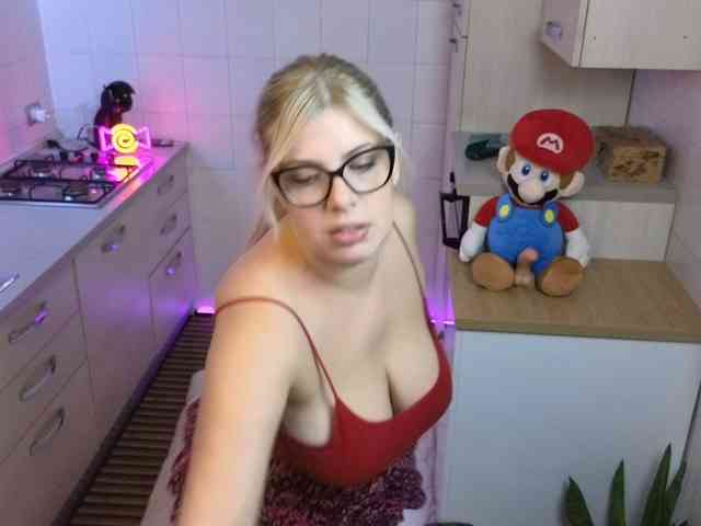 Evawhitex webcam