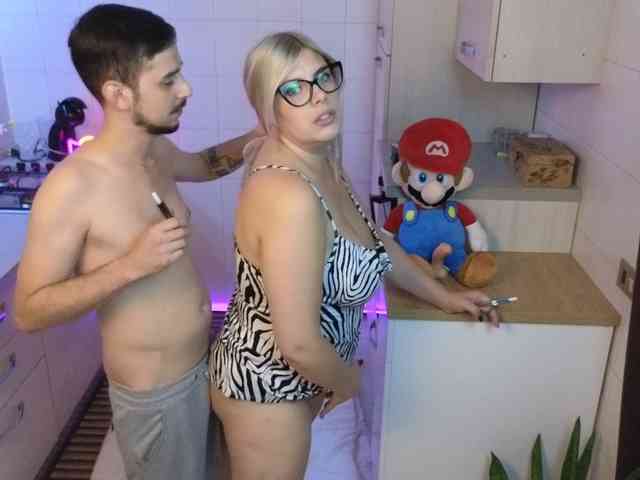 Evawhitex webcam