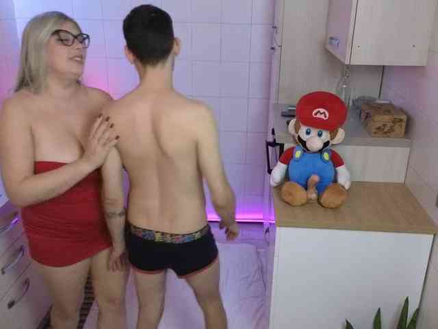Evawhitex webcam