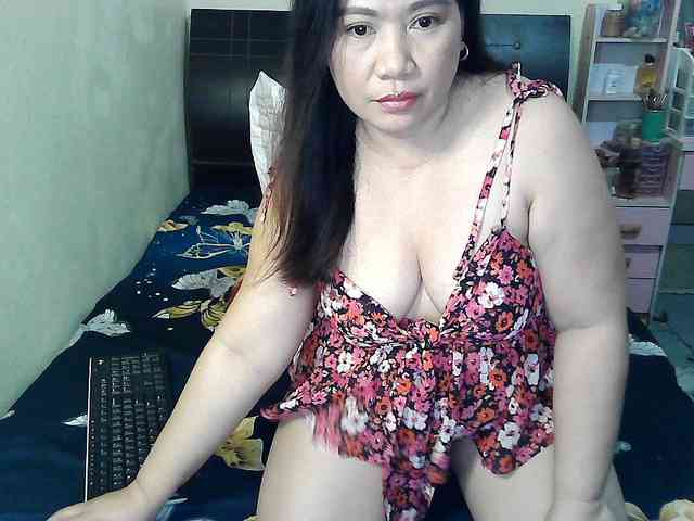 Ellaine08 webcam