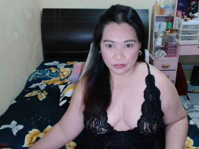 Ellaine08 webcam