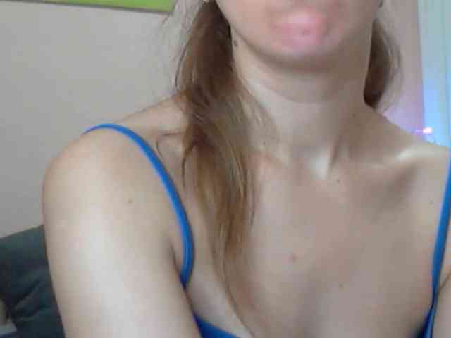 Lolakisss webcam