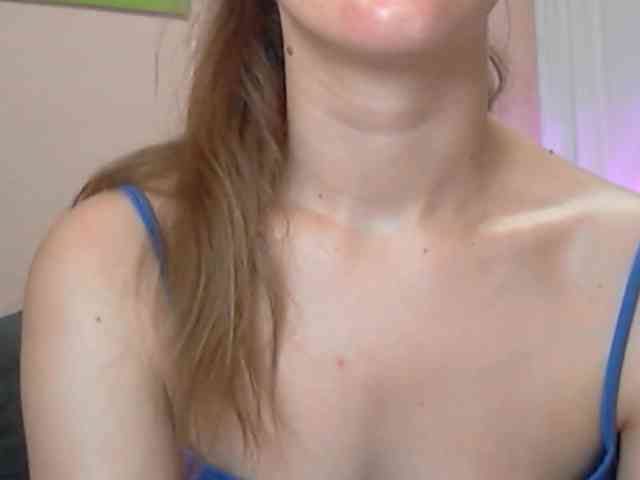 Lolakisss webcam