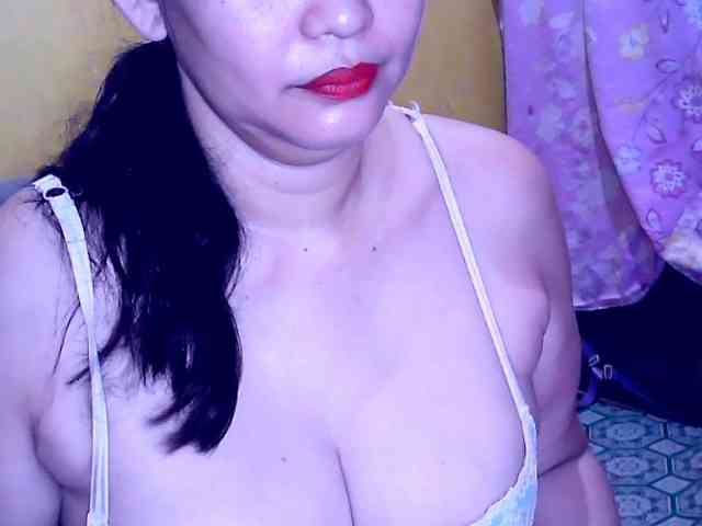 SweetMonlight webcam