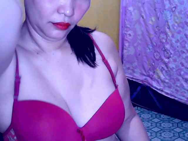 SweetMonlight webcam